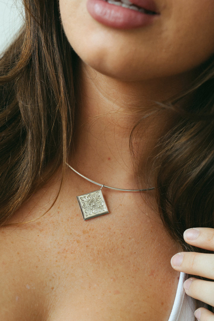 Leti Happiness Pendant