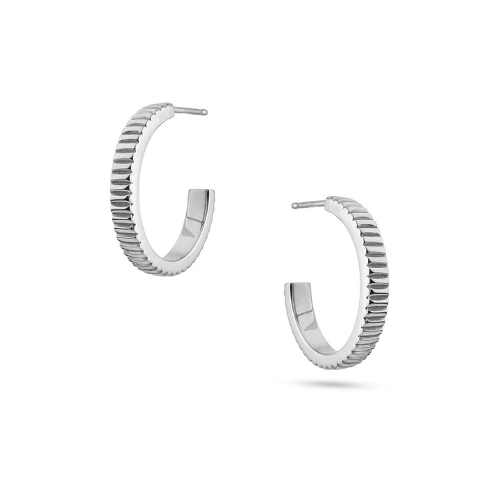 Madelyn Small Hoop Earring